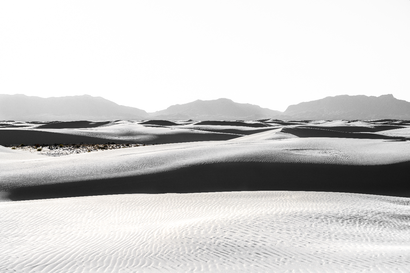 White Sands, Shadows